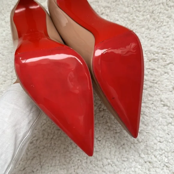Christian Louboutin 'Kate' Pointed Toe Patent Leather Pump (39) - Picture 5 of 10